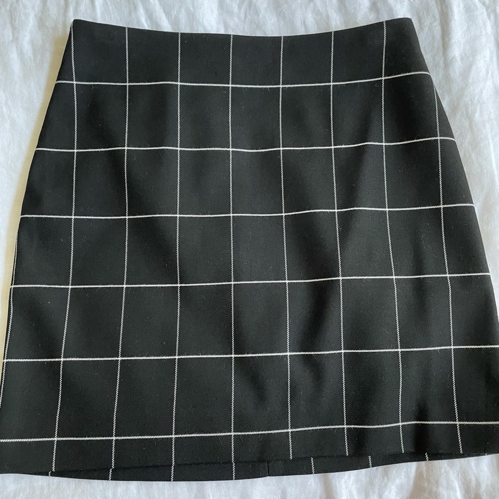NWT Black and white plaid skirt